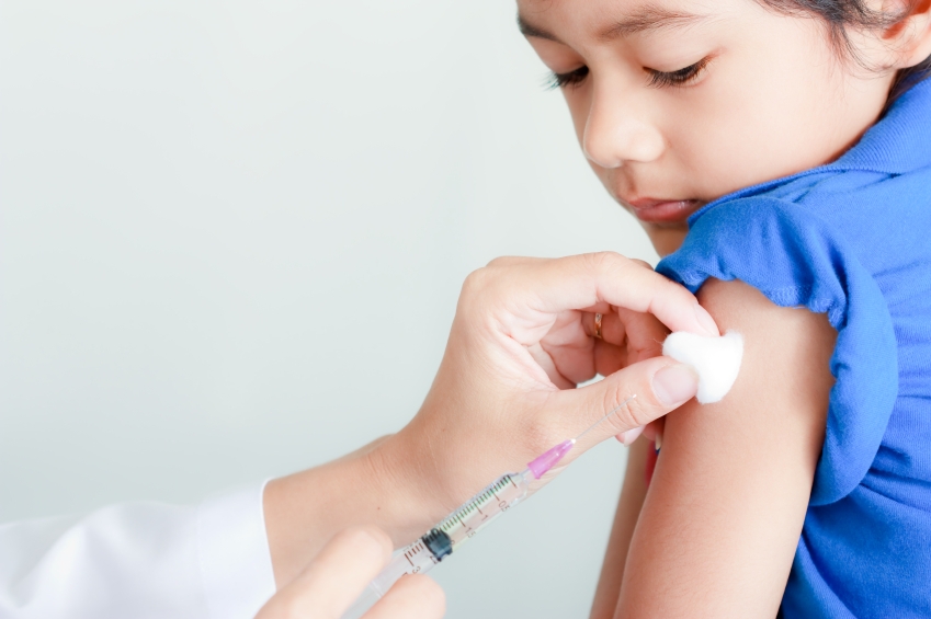 تزریق واکسن آنفلوانزا به کودکان